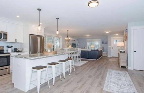 Ogunquit - Wells House | Fall Dates Kid & Dog Friendly Gas Firepit Beach Close Coffee Bar
