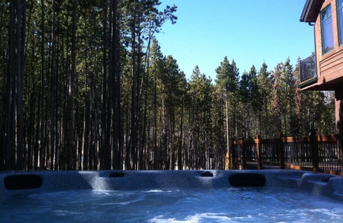 Peak 8 House | Fall Discounts! So much room! Hike-Bike-Relax-Cook. 1 1/2 miles to Main Street