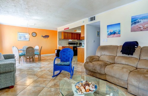 Shalimar Condo | Fall Escape Special - 15% off through October!