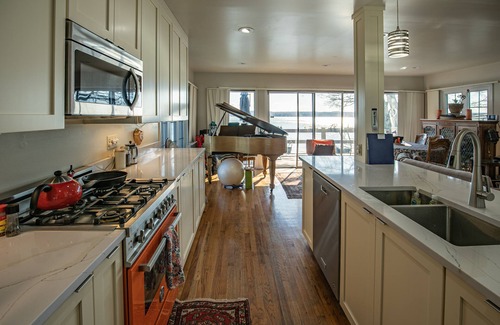 Canandaigua House | Fall Festival/Hiking, Waterfront home/2.5 miles to historic mainst/Pets welcome