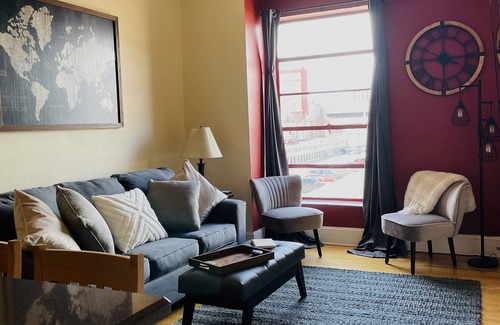 Downtown Asheville Condo | 🍁Fall for Asheville🍁 in this perfectly located downtown condo!