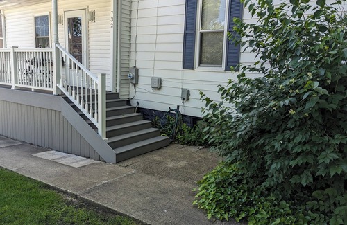 Saint Joseph House | Fall get-aways. Walk to beach. Walk to town. Wonderful time to visit SJ!nnnn