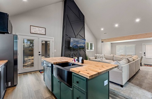 Flagstaff Cabin | Fall in Flagstaff | Enjoy our Local Discounts
