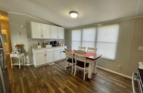 Mead House | "Fall in Love" Retreat less than 10 minutes from Lake Texoma and Choctaw Casino