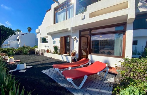 Costa Teguise Apartment | Fall in love with this cute two bedroom apartment