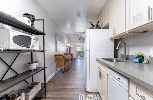 Kihei Apartment | 🏝️😎🏄🏻‍♀️Fall in Maui-Cute Studio across the Beach, pool, hot tub, wifi