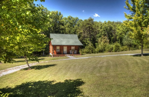 Spencer Cabin | Fall … into a cabin get-a-way! TN State parks close by!