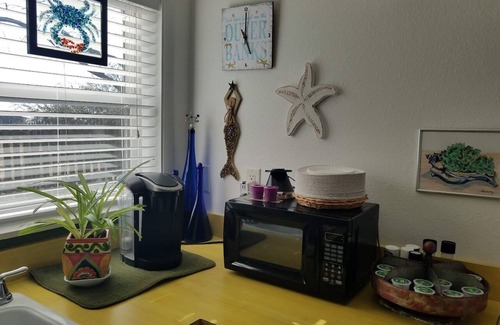 Nags Head Apartment | Fall Rates are Back! Charming Spacious Bungalow. Lots of thoughtful extras!