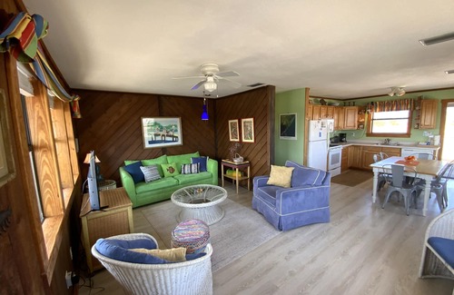 Gulf Shores House | Fall Rates Discounted! Adorable - Lagoon Front
