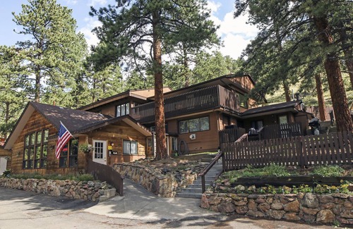 Fall River Estates Cabin | Fall River Cabin - dog friendly