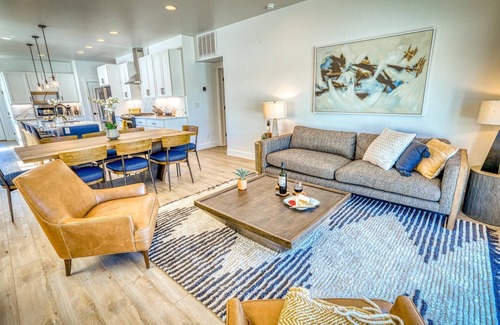 Pagosa Springs House | Fall's Changing Colors! Mountain Lake Villa: Lakefront, Hot Tub, 2 Master Suites, 5 Min to Downtown