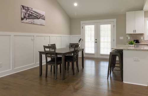 Gainesville House | Fall Sale: 15% Off 3+ nights – thru Nov 30!