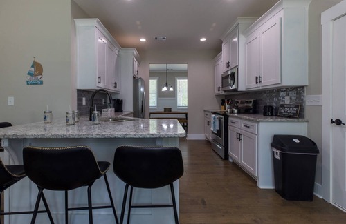 Gainesville House | Fall Sale: 15% Off 3+ nights – thru Nov 30!