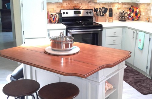 The Villages House | FALL SPECIAL 20 % off! EZ access to shops+ squares, Pets OK, remodeled, gas golf