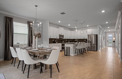 Kissimmee House | 🍂 Fall Special! Bliss Pool Villa Close to Disney & Universal; Great Clubhouse🏝️