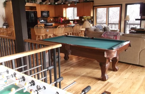 Teton Village Ski Chalet | Fall special! Christmas ! Available Fun Great room, Hot tub,PoolTable, Foosball