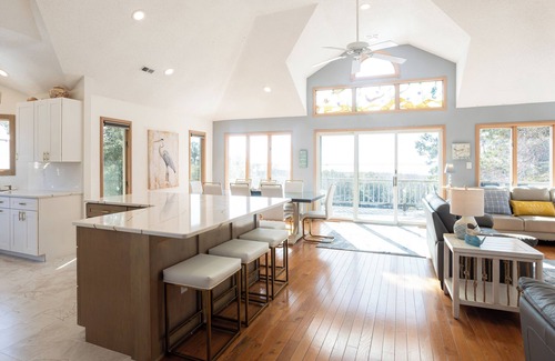 Monteray Shores House | FALL SPECIAL-Free heated pool, free linens, free cleaning, REDUCED RATE, 5 bdrms