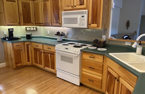 Blairsville House | FALL SPECIAL: STAY 2 NIGHTS GET THE 3RD NIGHT FREEnSept-Nov 2025n1 promo/booking