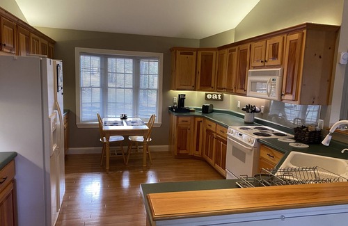 Blairsville House | FALL SPECIALn STAY 2 NIGHTS GET 3RD NIGHT FREEnSept-Nov '25n1 discount/booking