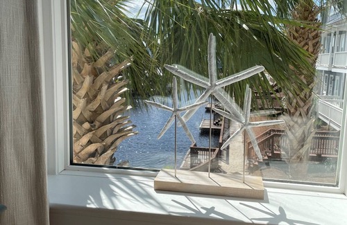 Waterside Village Condo | FALL SPECIALS! 20% Off Rates -Very Spacious, 2 Master Suites
