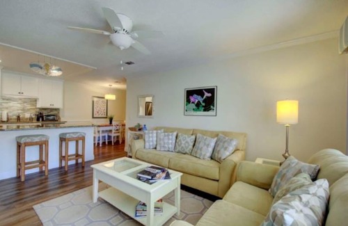 Demere Park Condo | Fall! The Best Time of Year! October - Christmas dates available but going Fast!