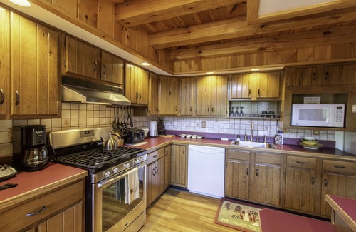 Danby Cabin | πFall Weekend Getway! Book Now!π