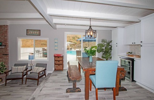 Fallbrook House | Fallbrooks Finest Hideaway Villa - Pool, Game Room