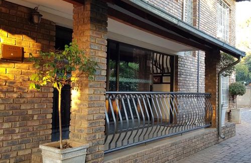 Pretoria House | Falling Feather Inn
