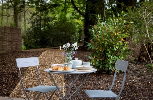 Baslow Cottage | Fallow Shepherd's Hut/Chatsworth Estate