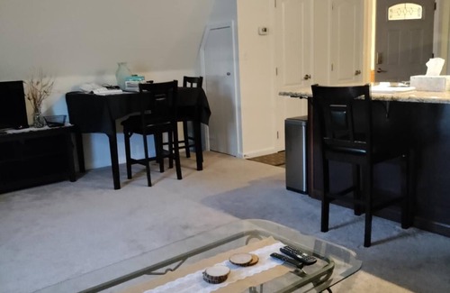 Van Voorhis Apartment | Fallowfield Township: One BR Executive apartment for rent, fully furnished.