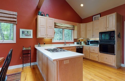 Highlands Falls Cabin | Falls Drive Cottage | Marvelous Home in the Highly Desired Highlands Falls Country Club Community