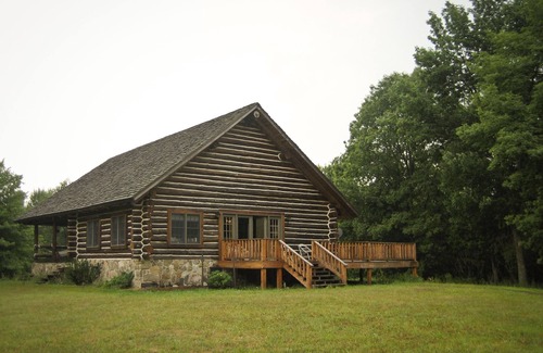 Millerton Cabin | Fallview Cabin PA Grand Canyon - Wellsboro & Finger Lakes Wineries - Corning NY