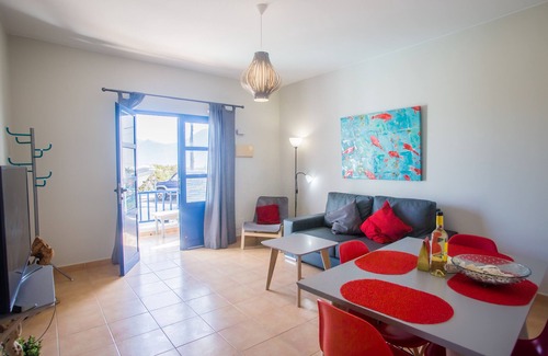 Caleta de Famara Apartment | Famara Views 3, best place for surf lovers