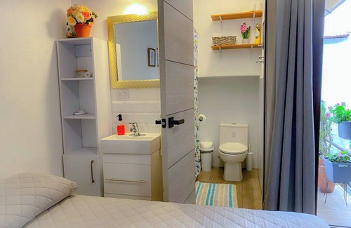 Zona 12 House | Familiar bedroom Inn Ciudad de Guatemala with AC, WiFi