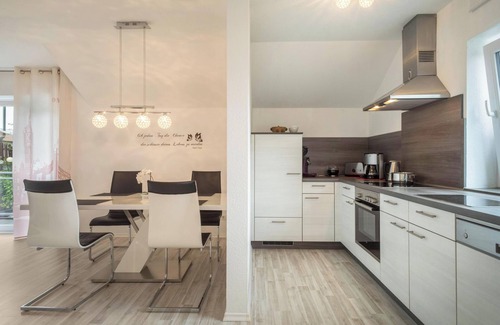 Meersburg Apartment | Familien-Apartment 2 near the shore of Lake Constance with balcony & Wi-Fi