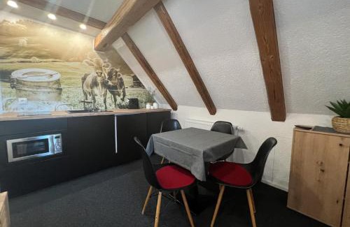 Polsingen House | Familienzimmer mit Bettenlager