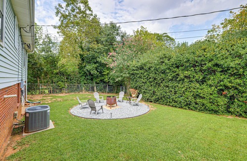 Greer House | Families Welcome, Fenced Yard: Inviting Greer Home