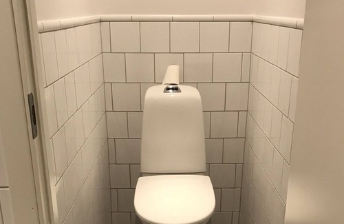 Stureby Villa | Familjevilla med Uppvärmd Pool, 15 min Från Stockholms Centrum