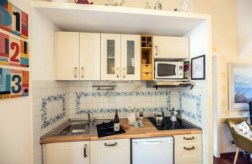 Celio Apartment | Family 2 BR Colosseum Charming + Small Balcony