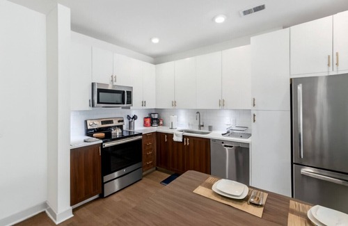 Forest Park Apartment | Family 3BR Retreat | Pool Table + Dining Space