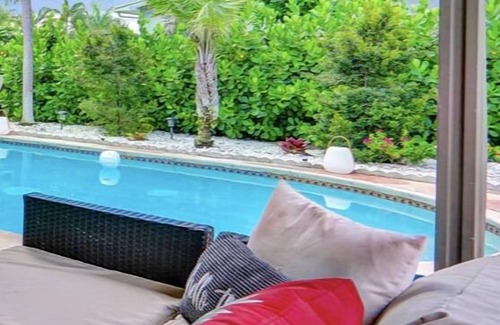 Riverland Village House | Family 5BD Villa~Heated Pool~Fire Pit