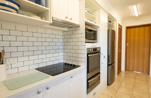Port Fairy House | Family accommodation close to Pea Soup