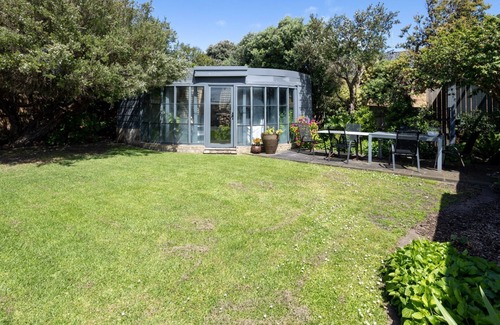 Port Fairy House | Family accommodation close to Pea Soup