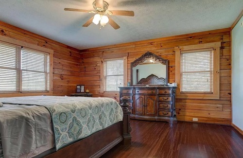 Means Cabin | Family and Pet friendly countryside cabin with spacious yard.