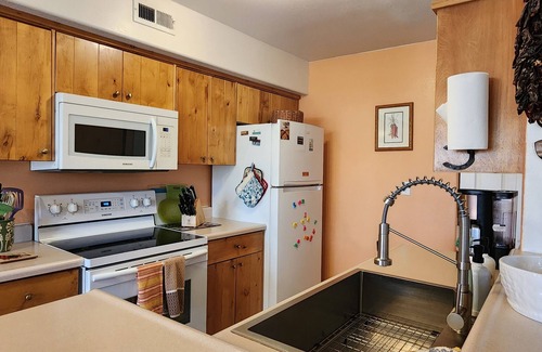 Moab South Valley Condo | Family and Pet Friendly Condominium in Moab by Golf Course