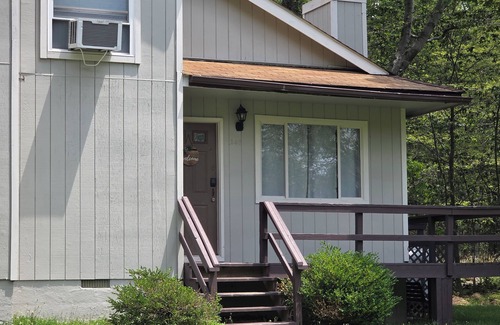 Tobyhanna House | Family and Workation Retreat