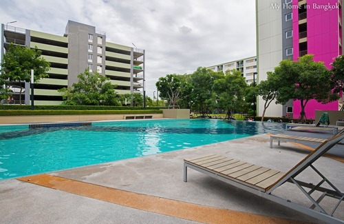 Rangsit Apartment | Family Apartment "My Home In Bangkok" A2/111 swimming pool, gym, courts, etc