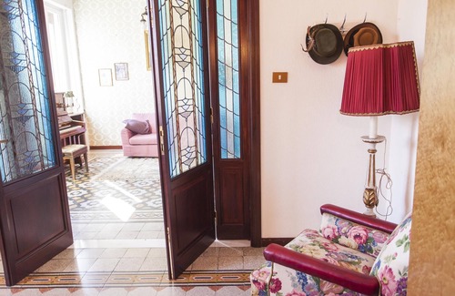 Gianicolense Apartment | * FAMILY APARTMENT IN TRASTEVERE * 220sqm -6 bedrooms in the center of ROME!