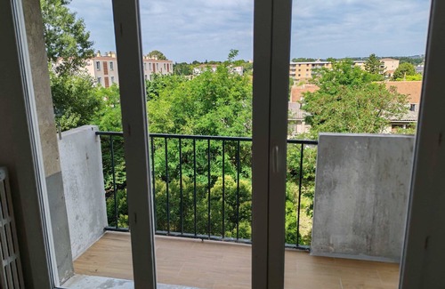 Avignon Apartment | Family apartment with balcony in Avignon