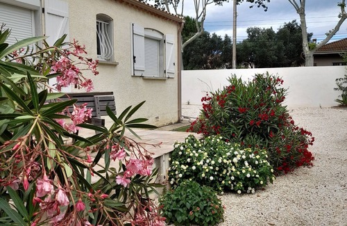 Espondeilhan House | Family atmosphere for this bright, single-storey house with garden.